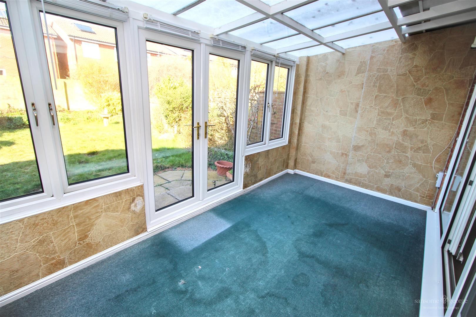Walnut Way, Tilehurst, Reading